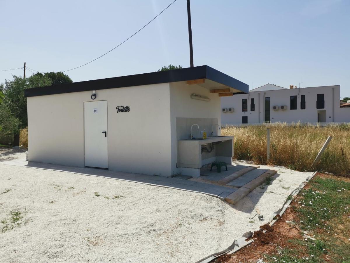 Camper For Two Hotel Banjole Ngoại thất bức ảnh